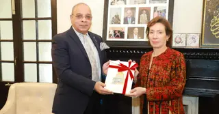 প্রধান বিচারপতি ও মার্কিন ভারপ্রাপ্ত রাষ্ট্রদূতের বৈঠক অনুষ্ঠিত